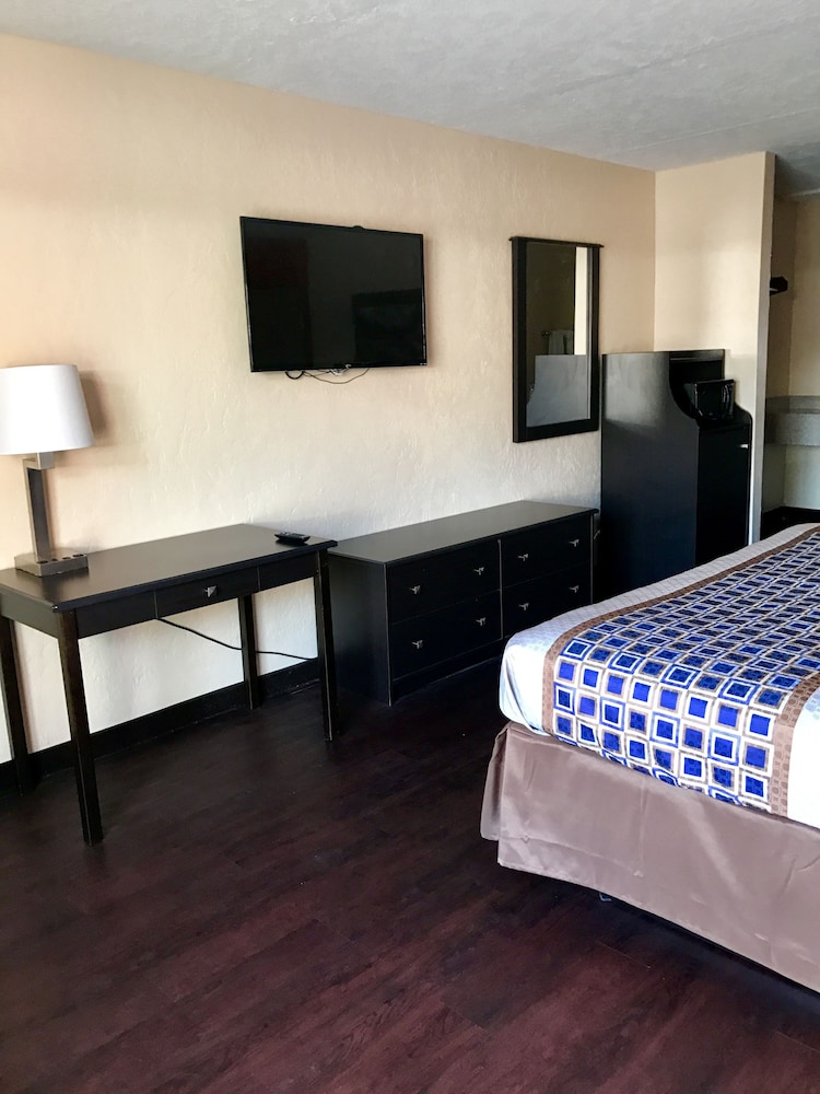 American Inn 28/35