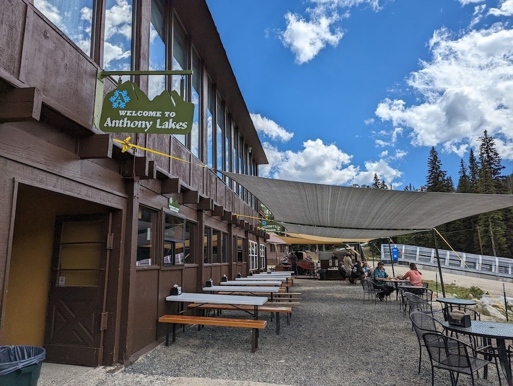 Bridge Street Inn 52/62