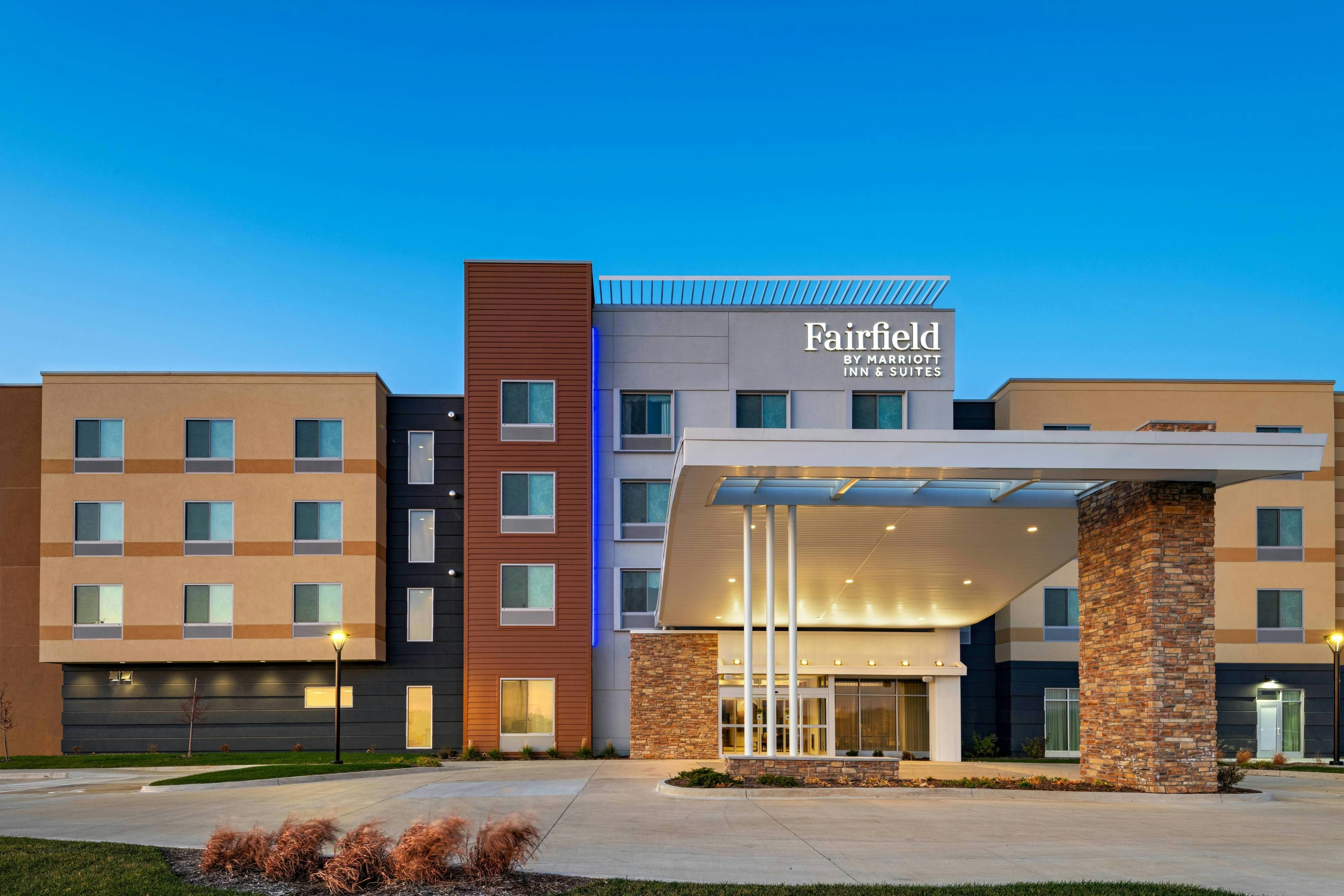 Fairfield Inn & Suites by Marriott Oskaloosa 1/13