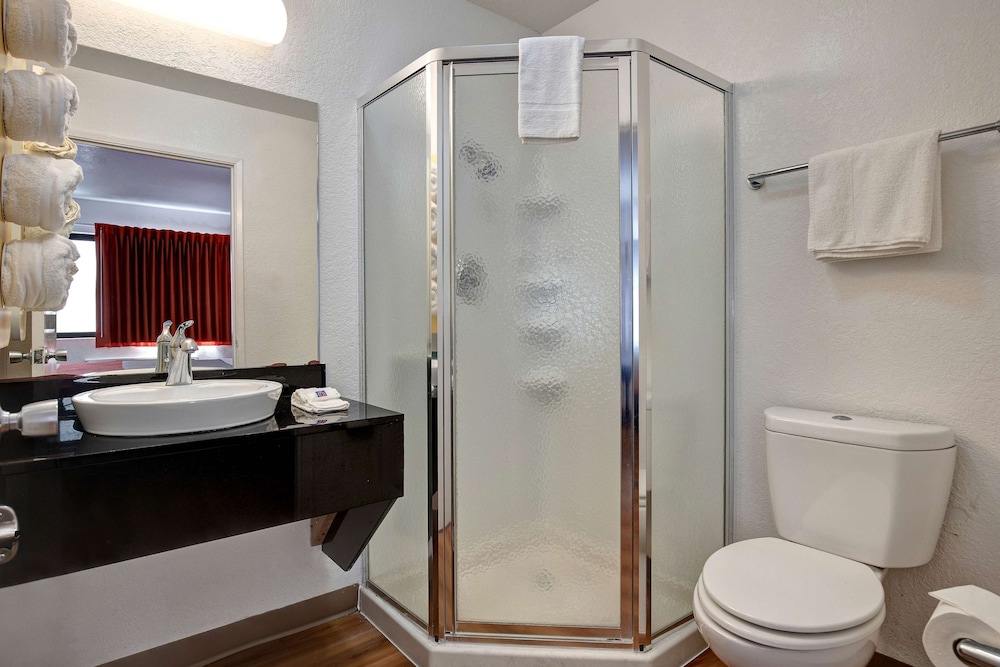 Motel6 Monterey, CA 25/57