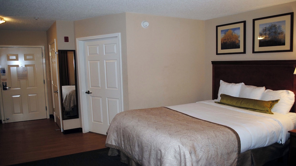 Candlewood Suites Colonial Heights Fort Lee 5/43