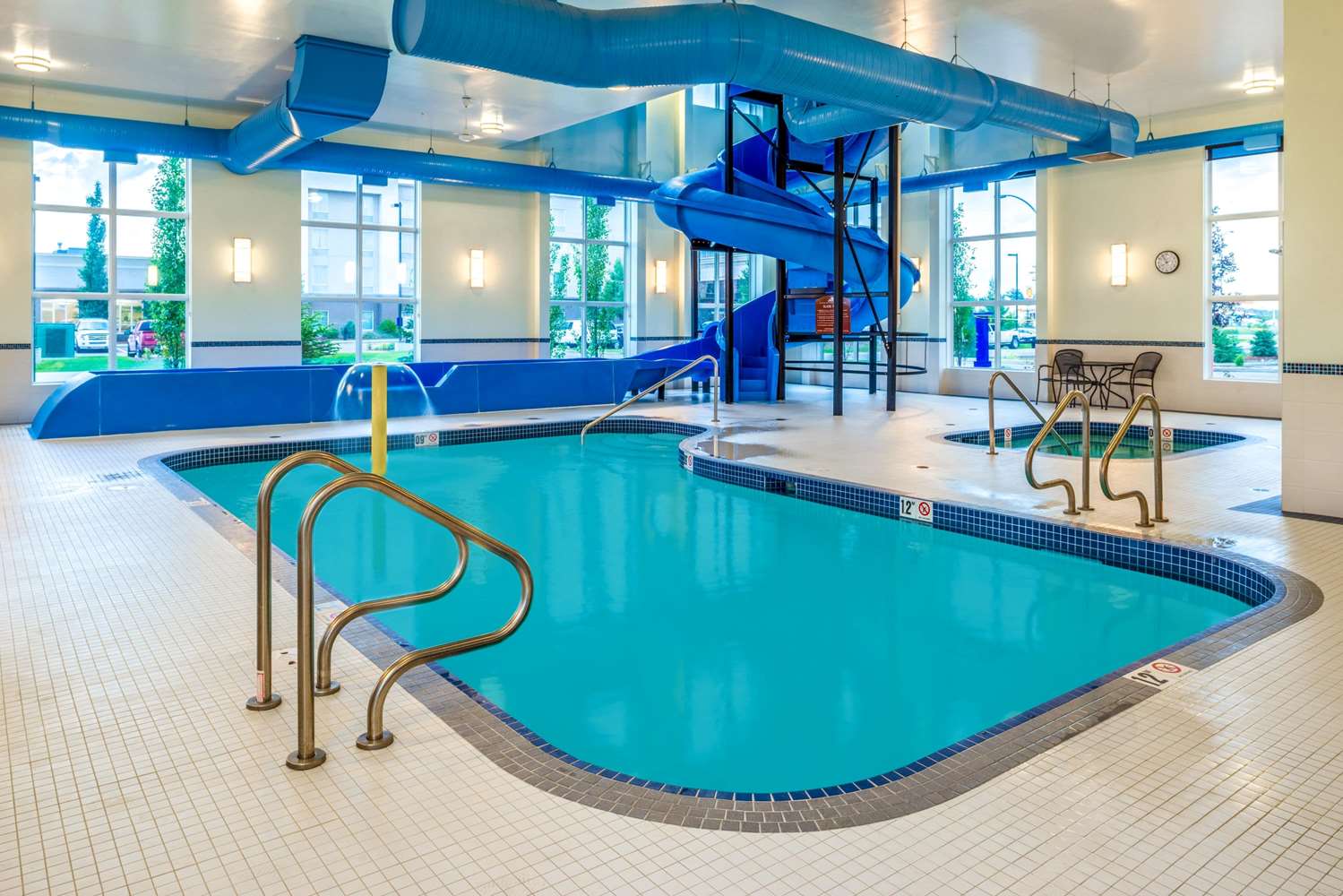 Microtel Inn Suites By Wyndham Red Deer 5/12