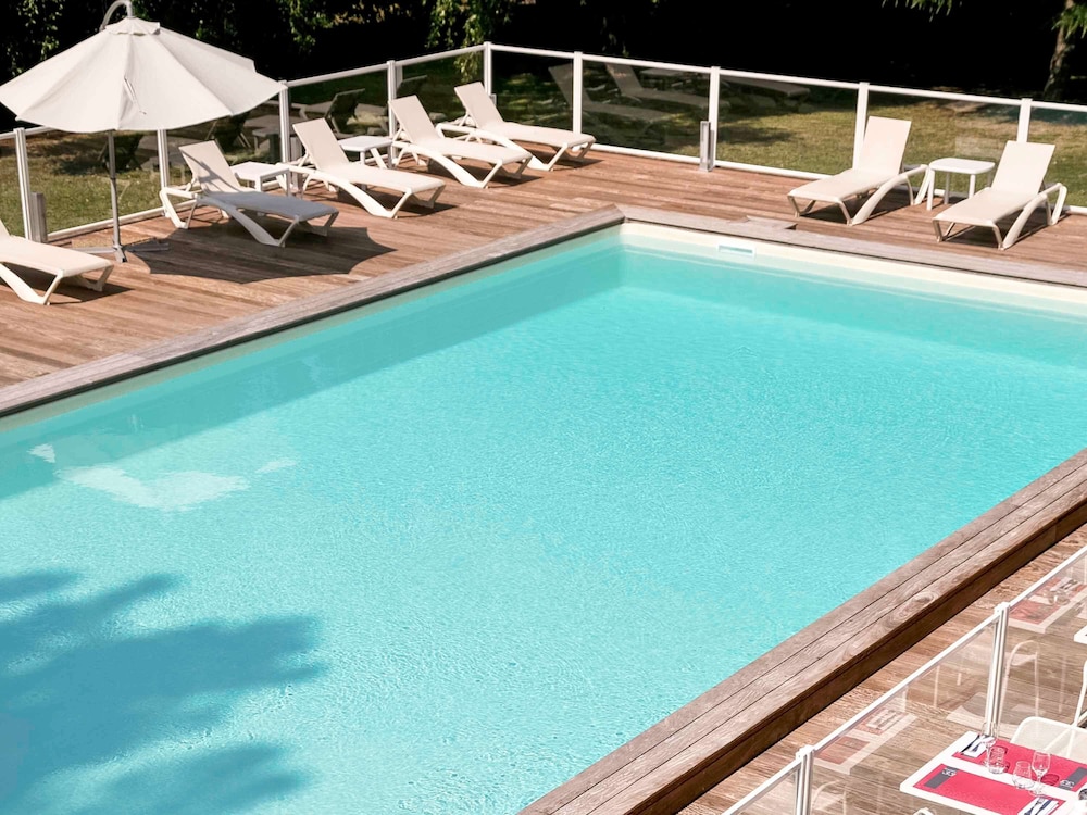 Mercure Bordeaux Lac Hotel 9/77