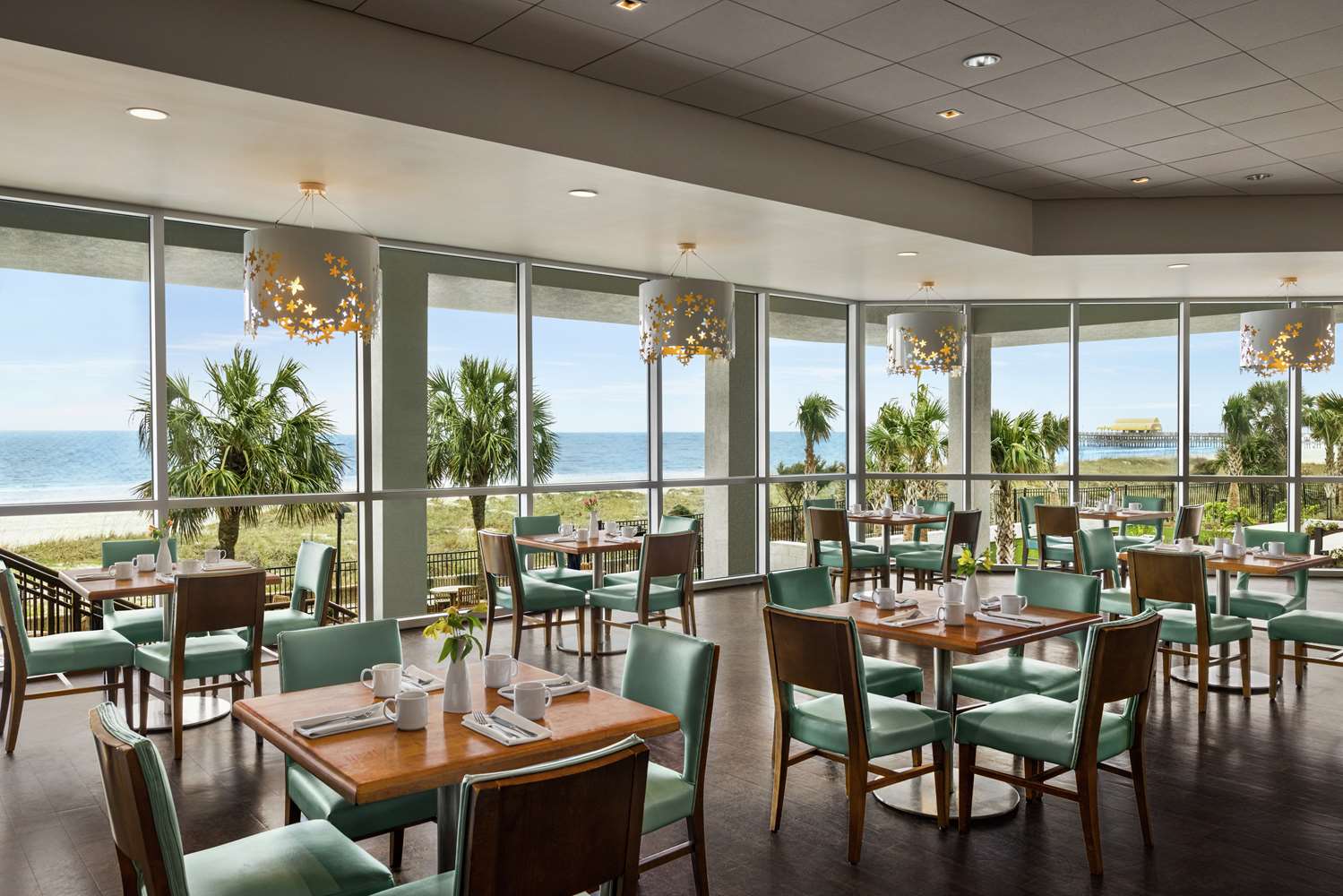 restaurant cafeteria