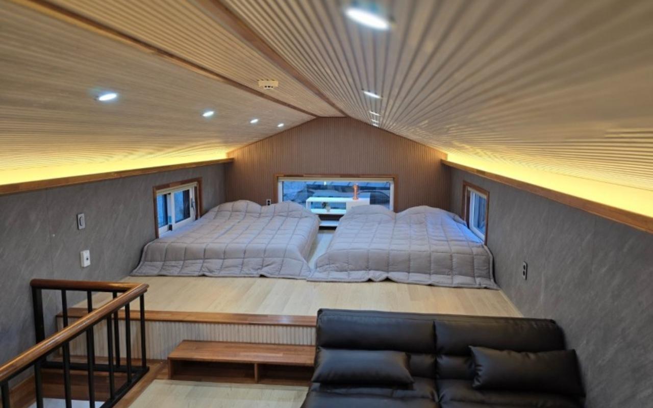 Gangneung Gyeongpo Cabin Pension 6/16