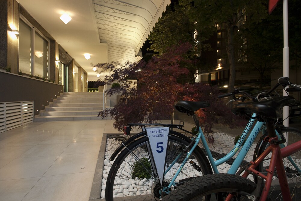 Hotel Derby 33/50