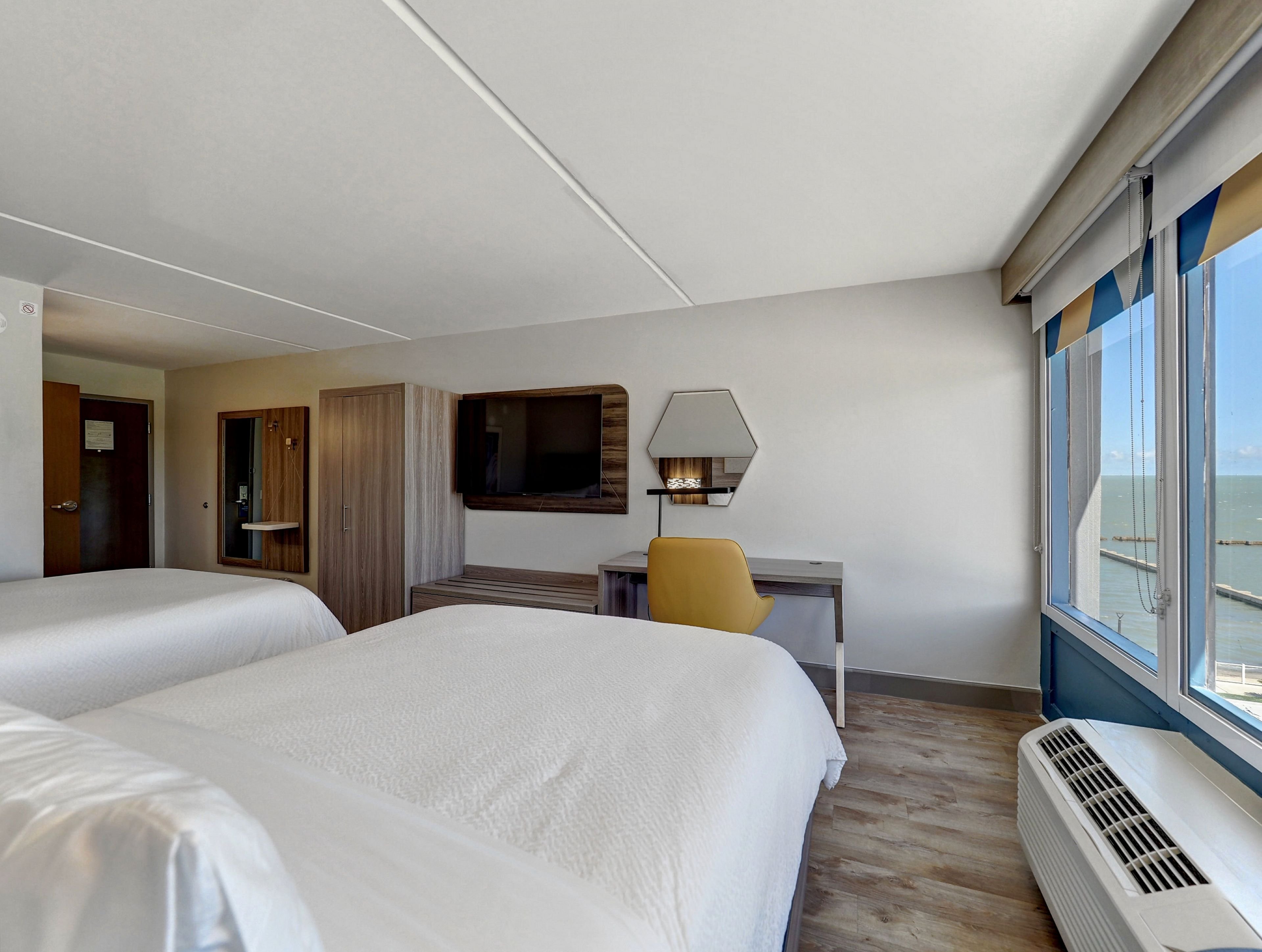 Holiday Inn Express Corpus Christi - Beachfront, an IHG Hotel 15/50