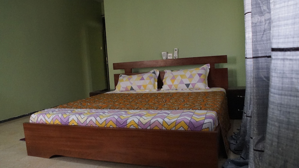 2 BEDROOMS, DELUXE, APARTMENT