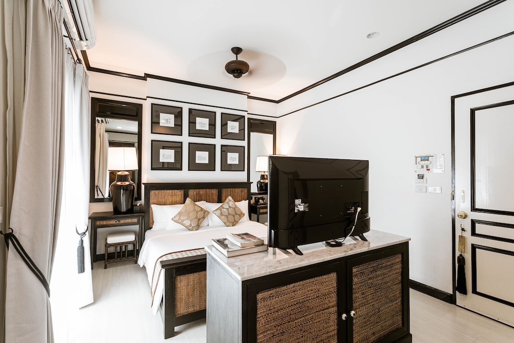 99 The Heritage Hotel 51/63