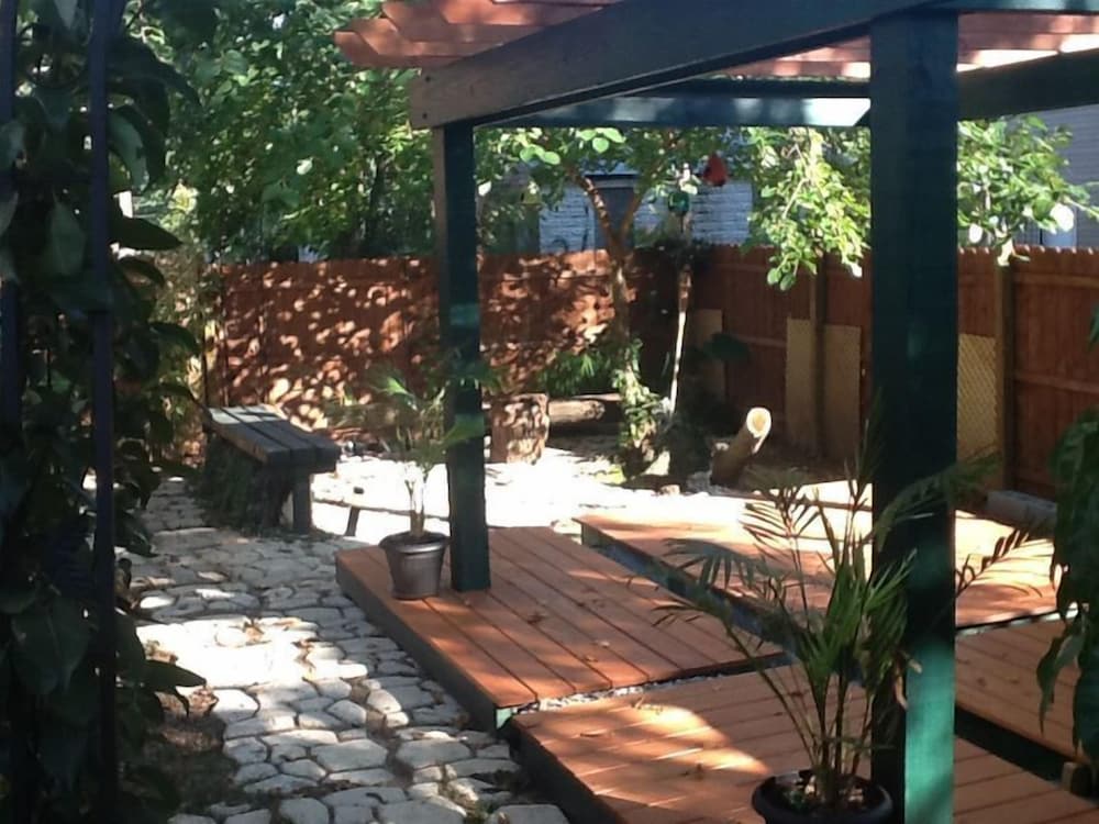 Malolo Bed and Breakfast 17/18