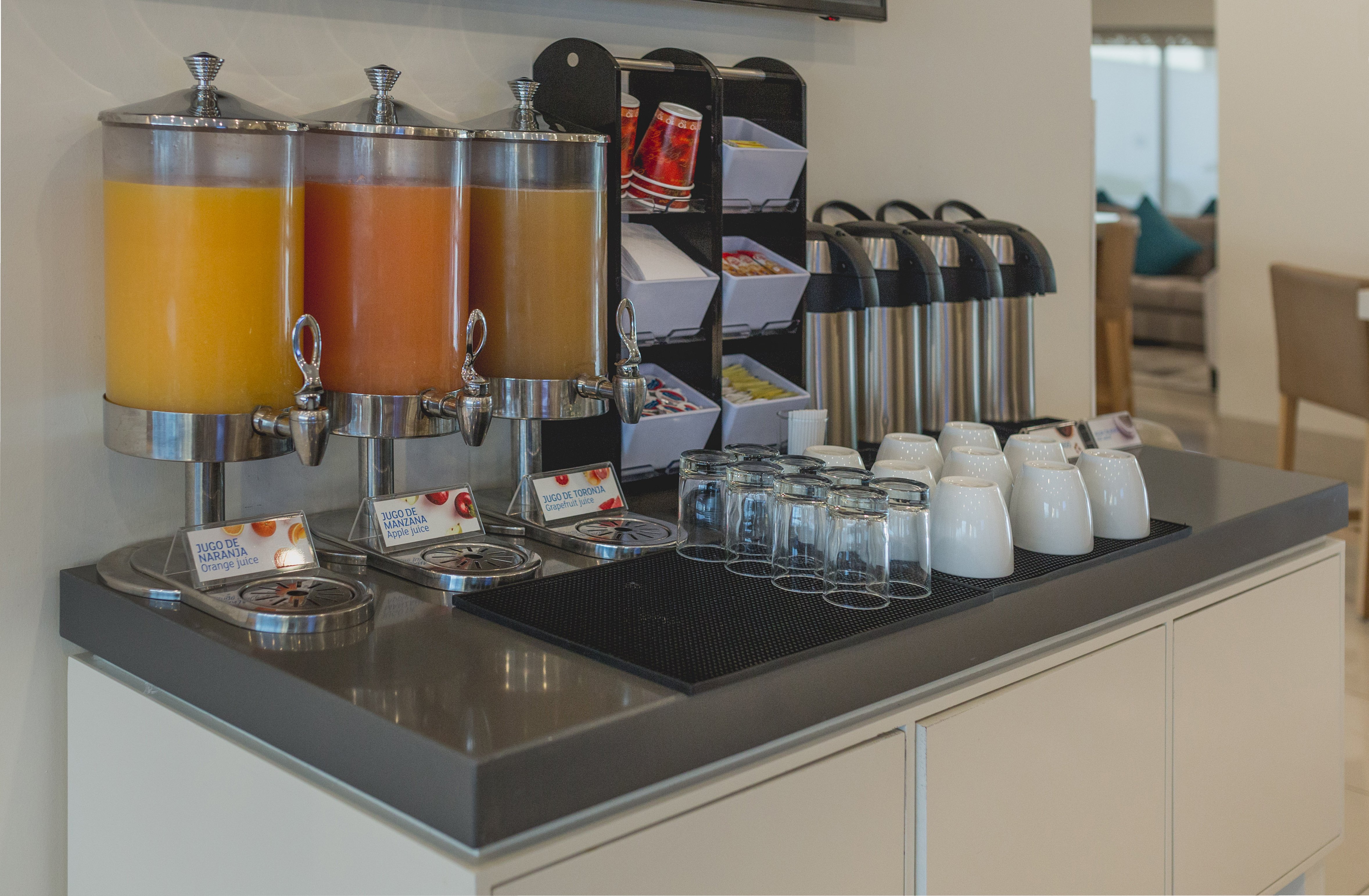 Holiday Inn Express & Suites Silao Aeropuerto - Terminal 10/26
