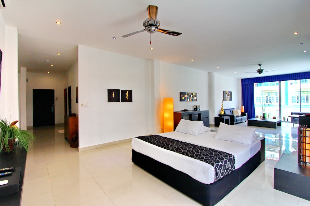 East Suites 37/73
