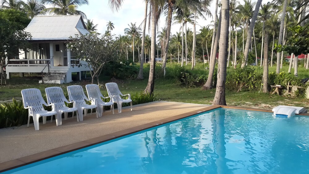 Jinta Beach Bungalow 34/44