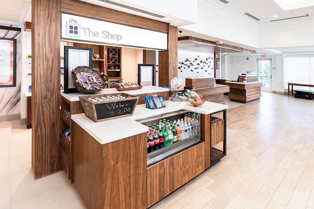 HILTON GARDEN INN FAIRFAX 49/61