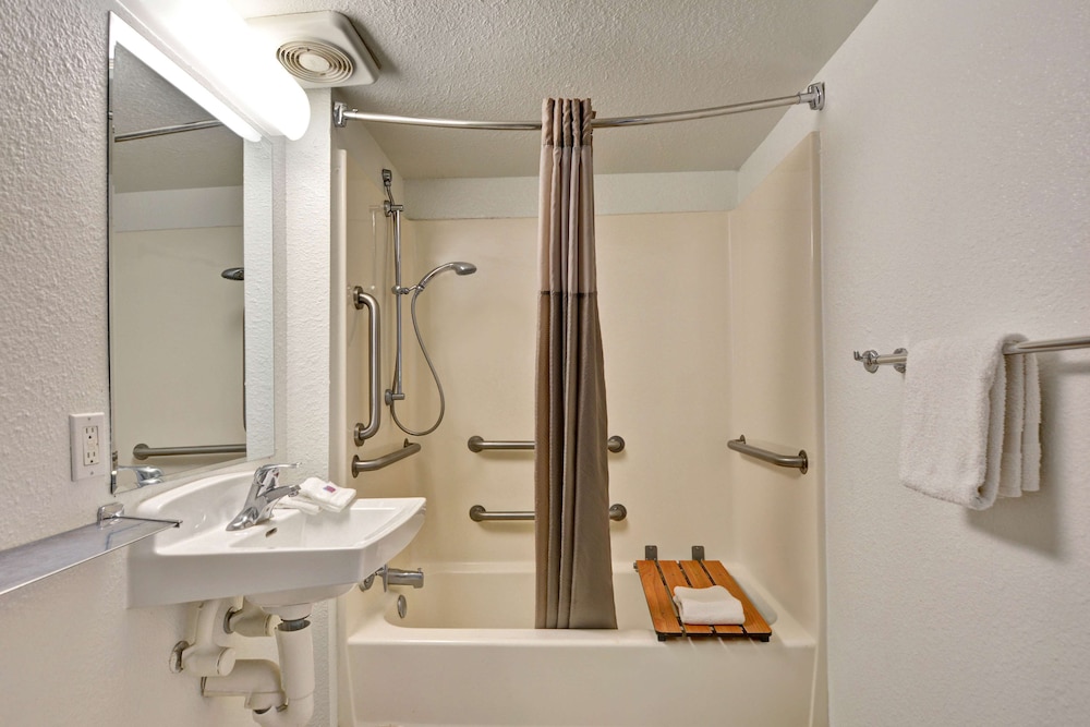 Motel6 Destin, FL 47/51
