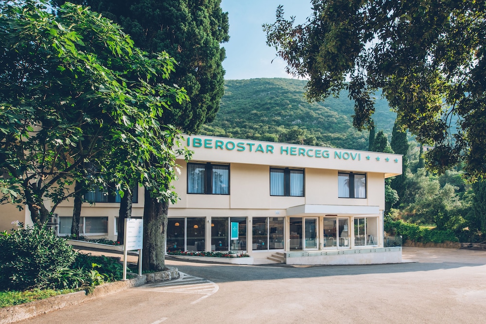 Iberostar Waves Herceg Novi 4/68