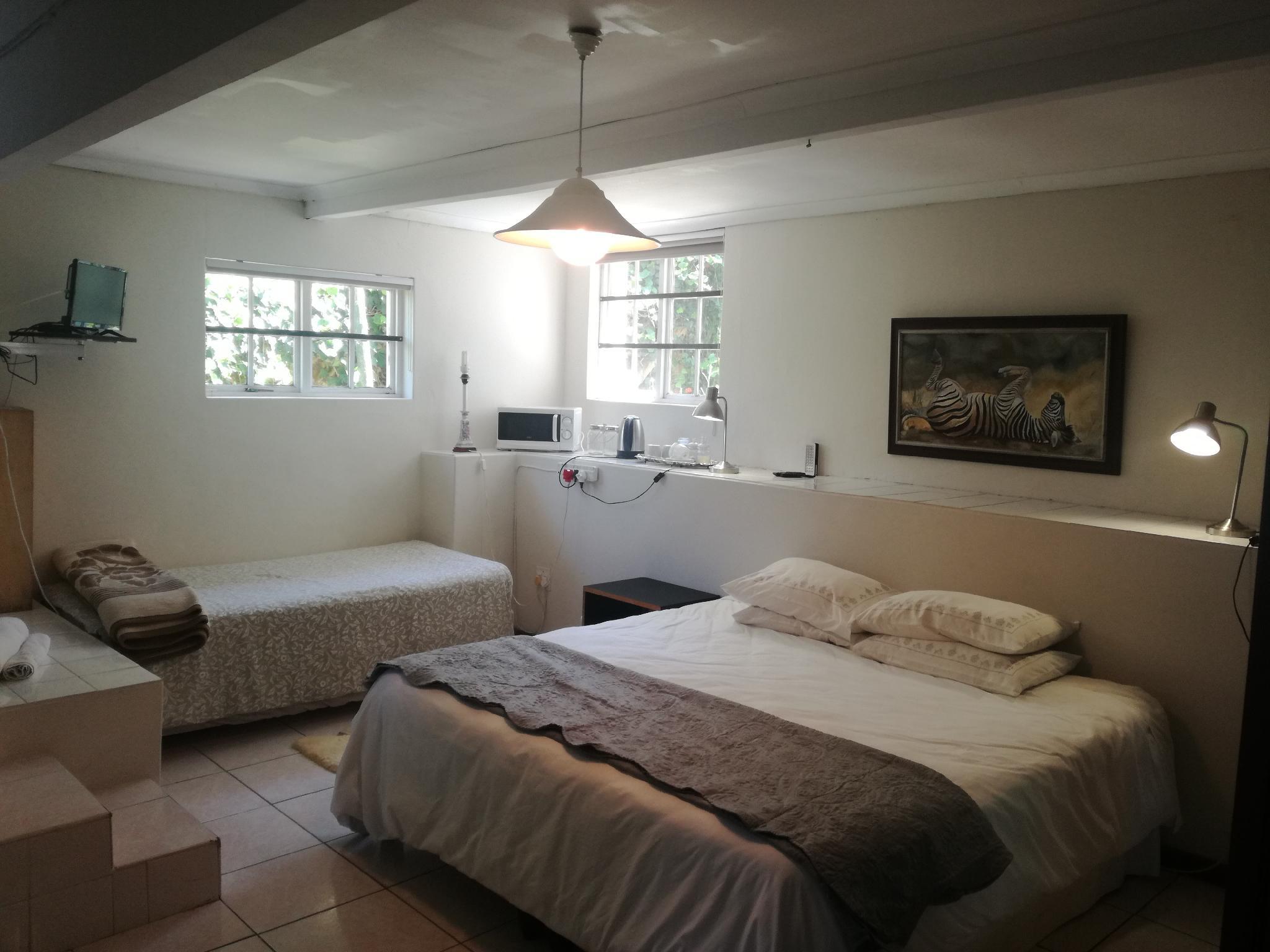 Valley Guest House 7/43