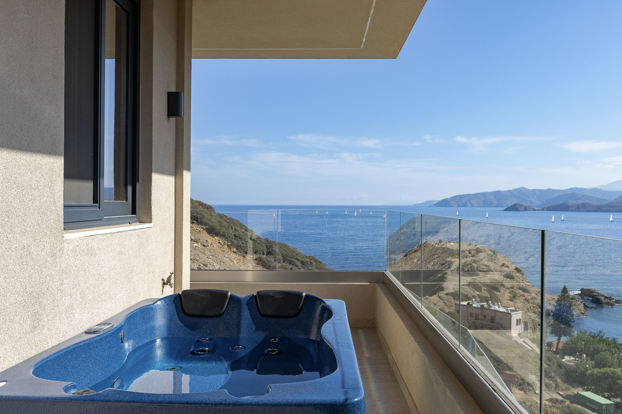 Celeste Bali Suites 37/42