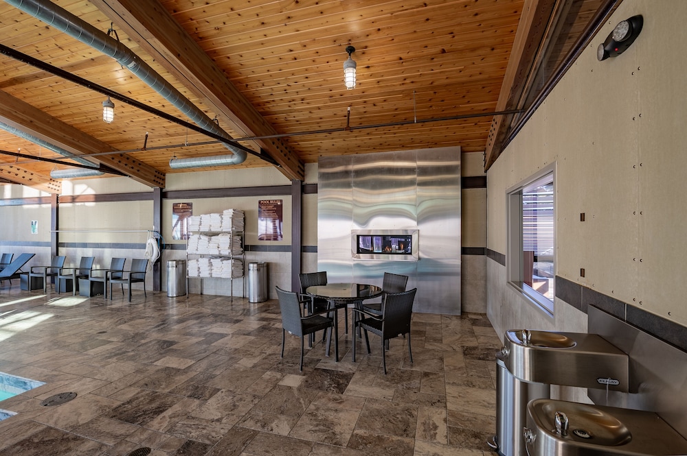 49 Er Inn And Suites 41/68