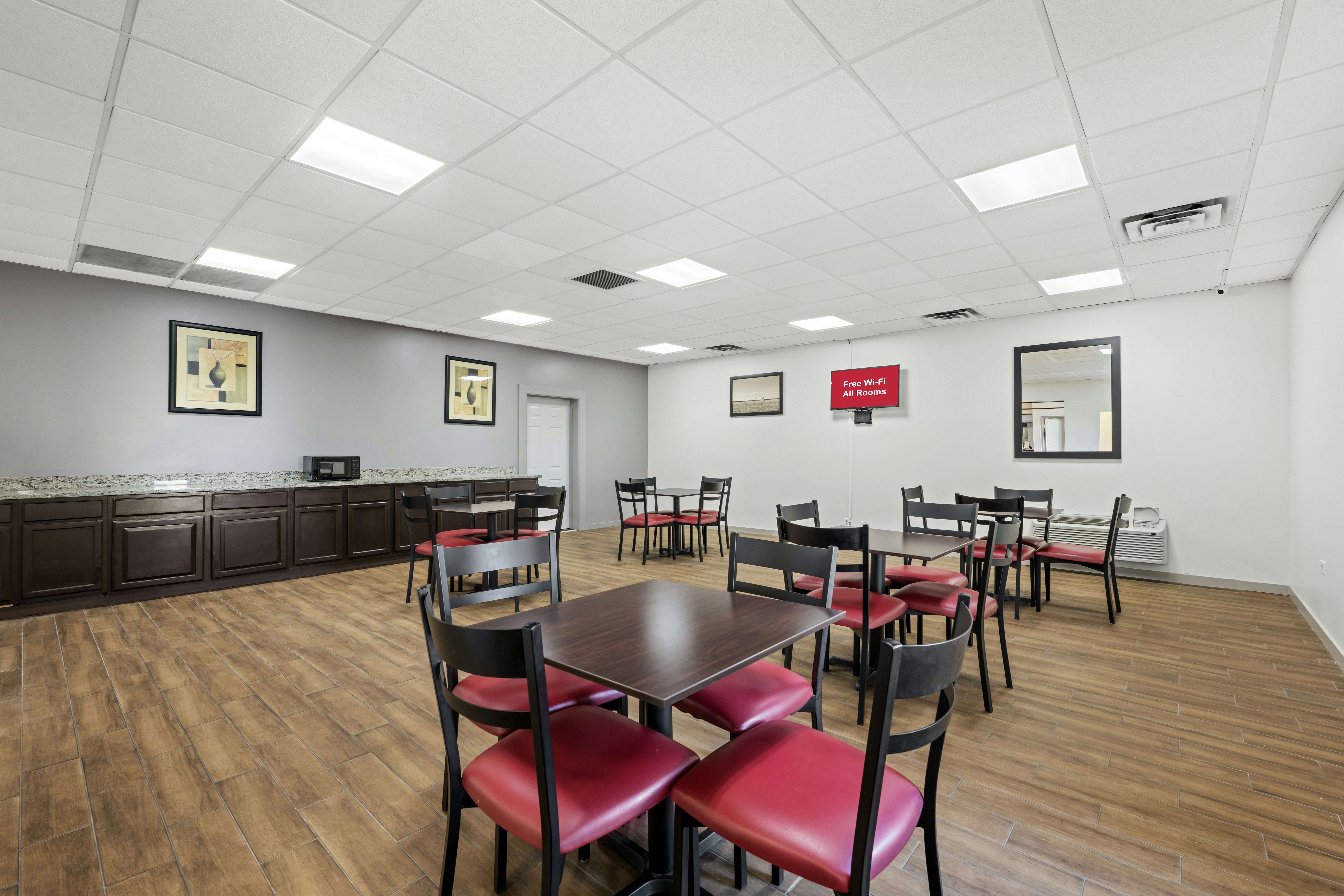 Red Roof Inn Gurnee Waukegan 24/29