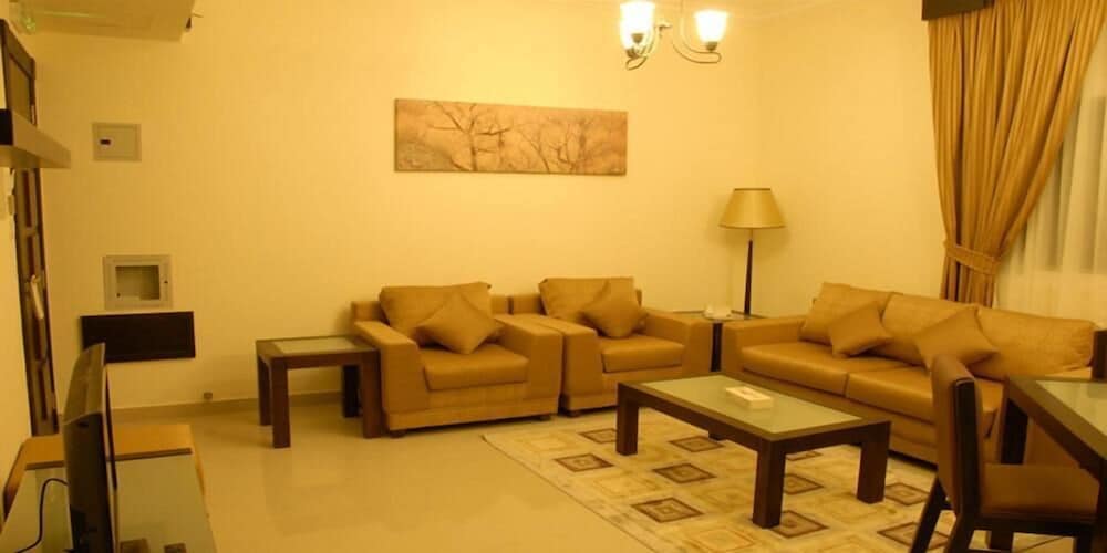 Al Hayat Hotel Suites 13/19