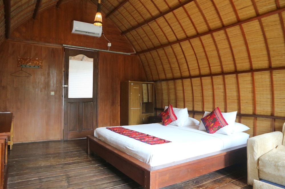 GiliPaddy Resort 37/65