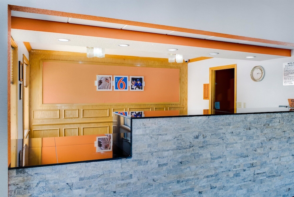 Motel6 Richmond, IN 7/40