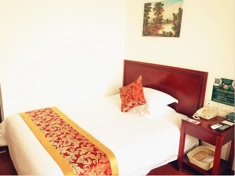Greentree Inn Beijing Capital Airport New International Exhibition Center Express Hotel 24/40