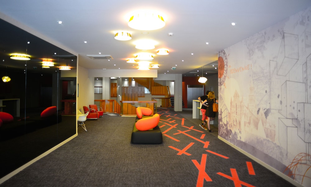 Ibis Styles Poitiers Centre 41/49