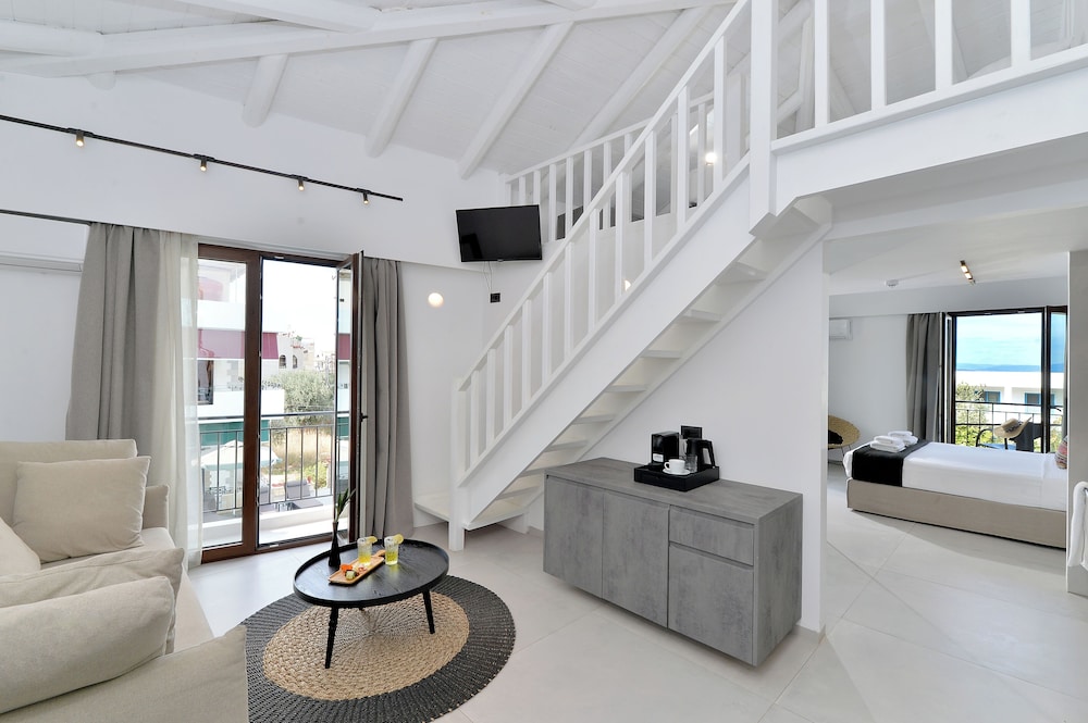 Yianna Hotel 36/51