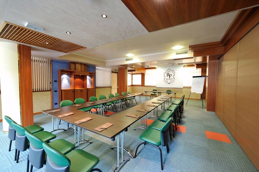 Hotel Roxy Plaza 75/81