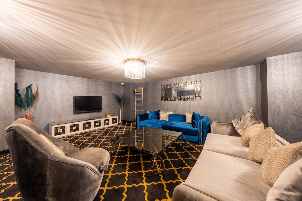 Rhiss Hotels Maltepe 41/50