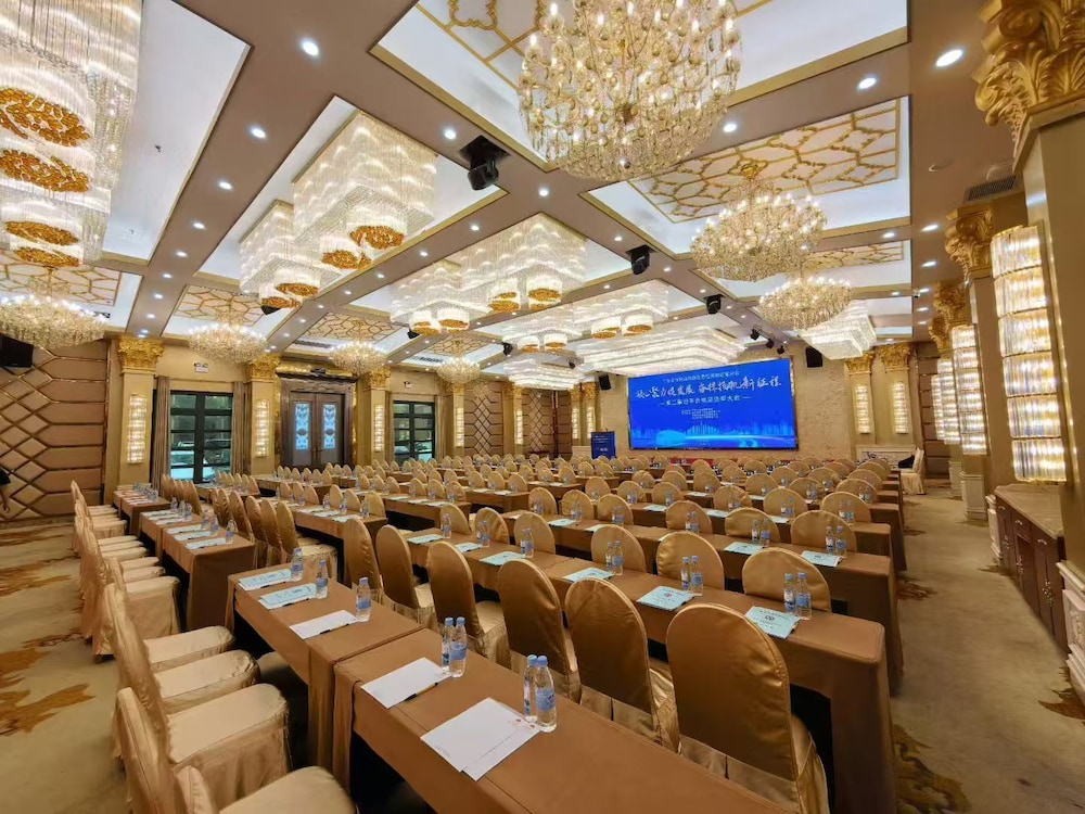 NANYANG KING'S GATE HOTEL 36/47