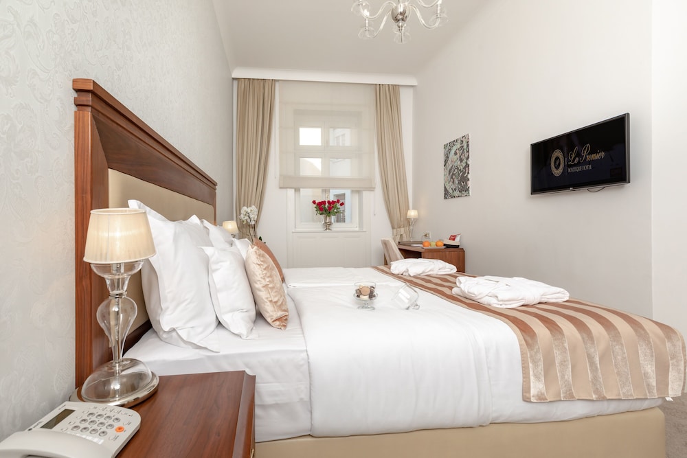Le Premier Boutique Hotel 41/66