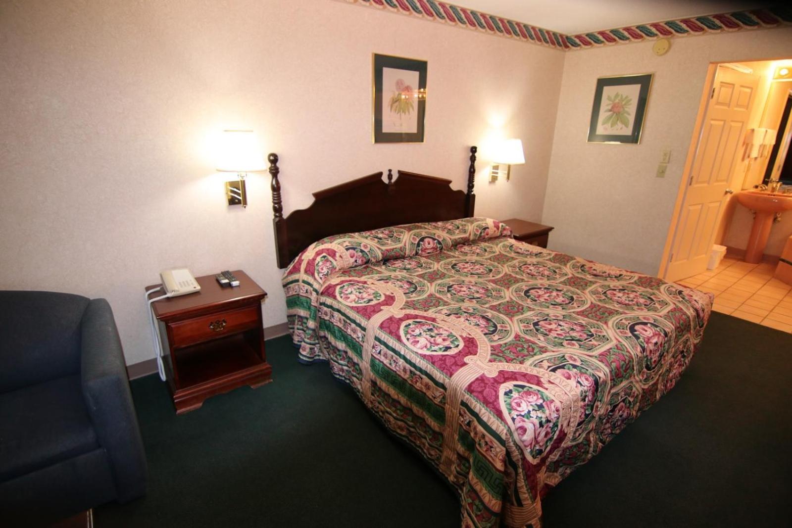 Executive Inn Kershaw 9/25