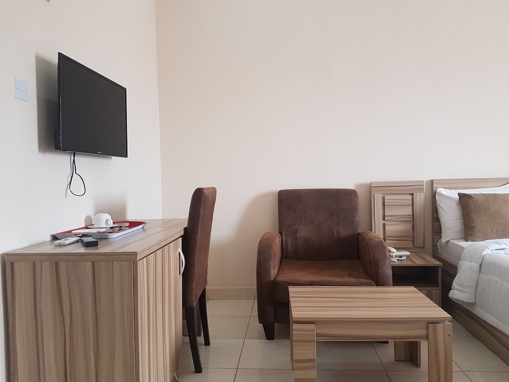 Peace Media Hotels 20/32