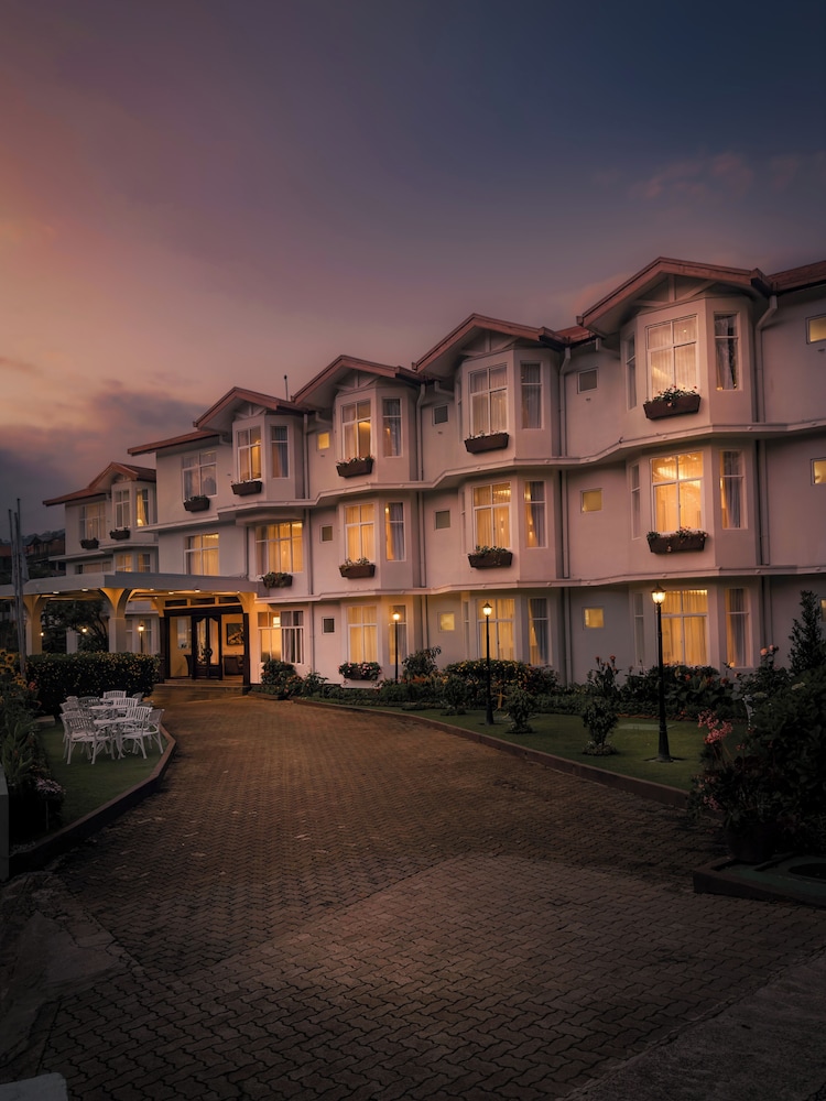 Galway Heights Hotel in NUWARA ELIYA