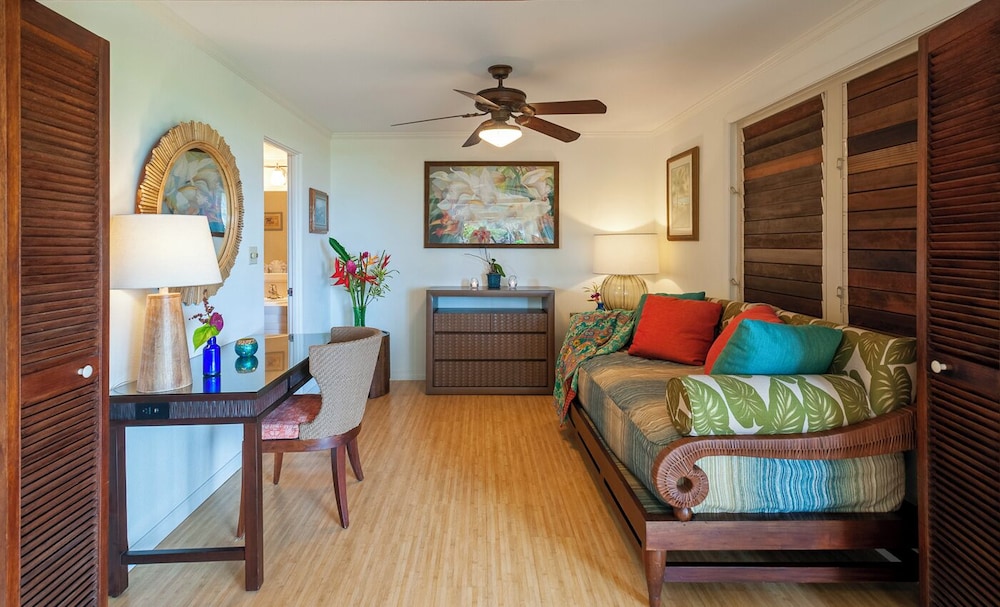 Hanalei Colony Resort 61/73