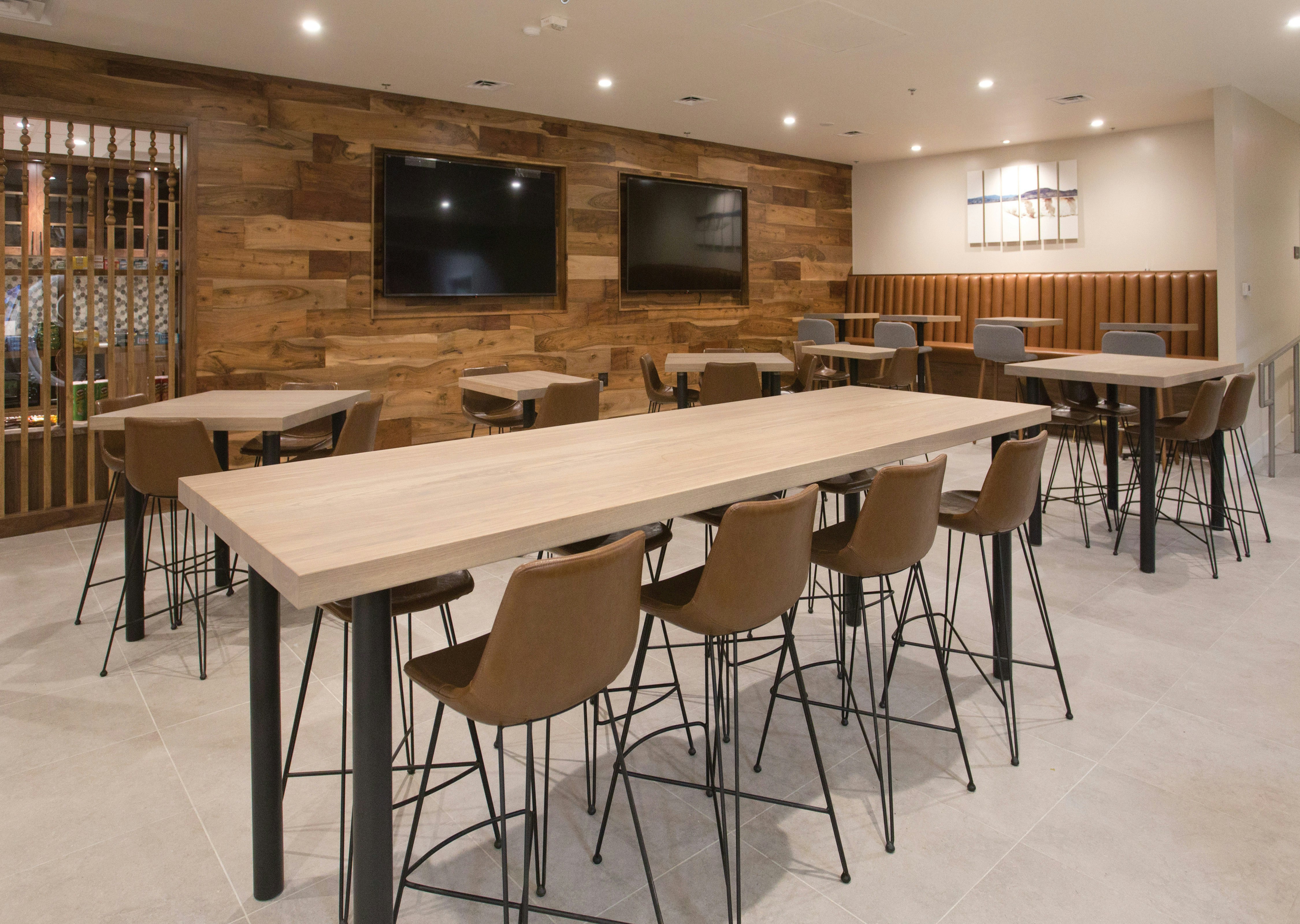 Doubletree By Hilton Chico 44/56