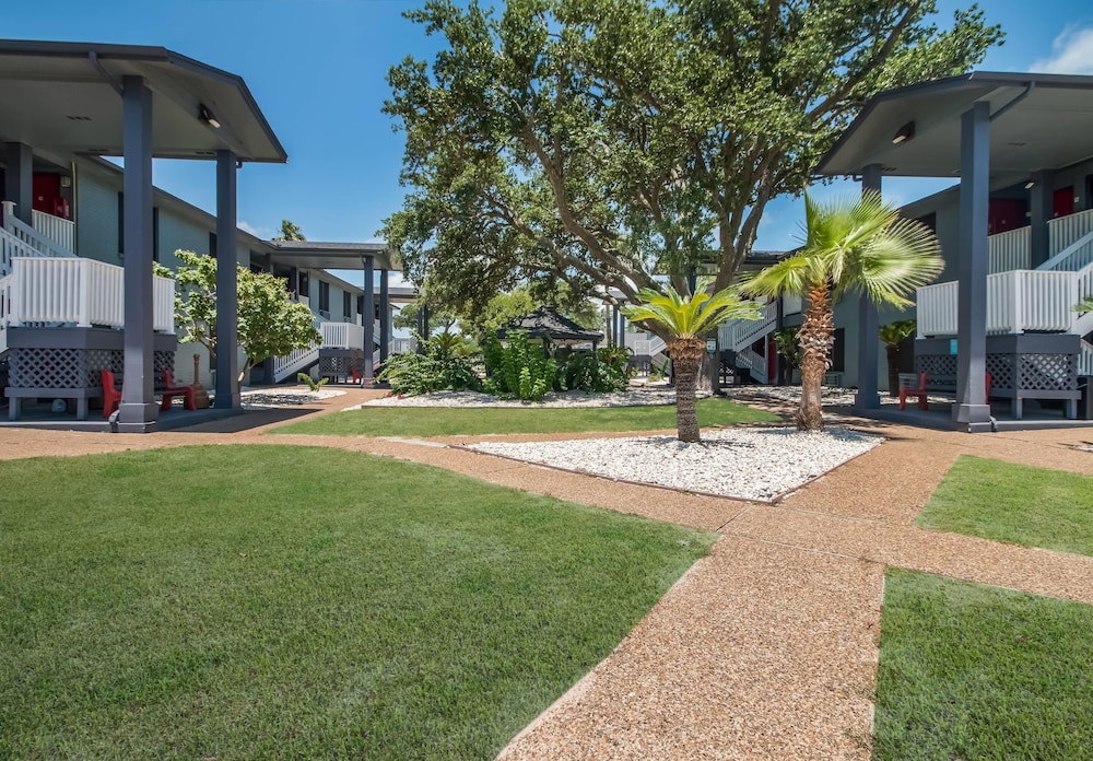 Econo Lodge Inn & Suites Fulton Rockport 31/41