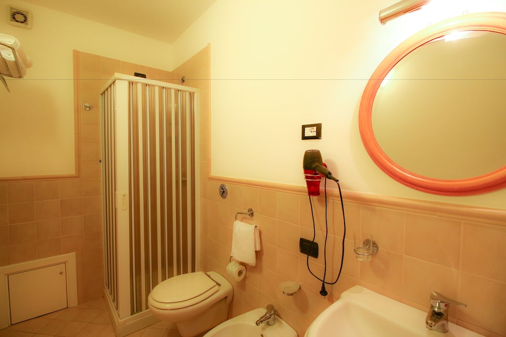 Hotel Paladini Di Francia 17/40