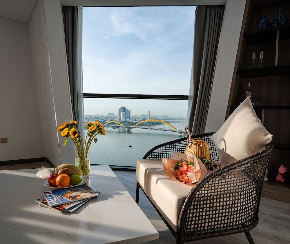 HAIAN Riverfront Hotel 53/60