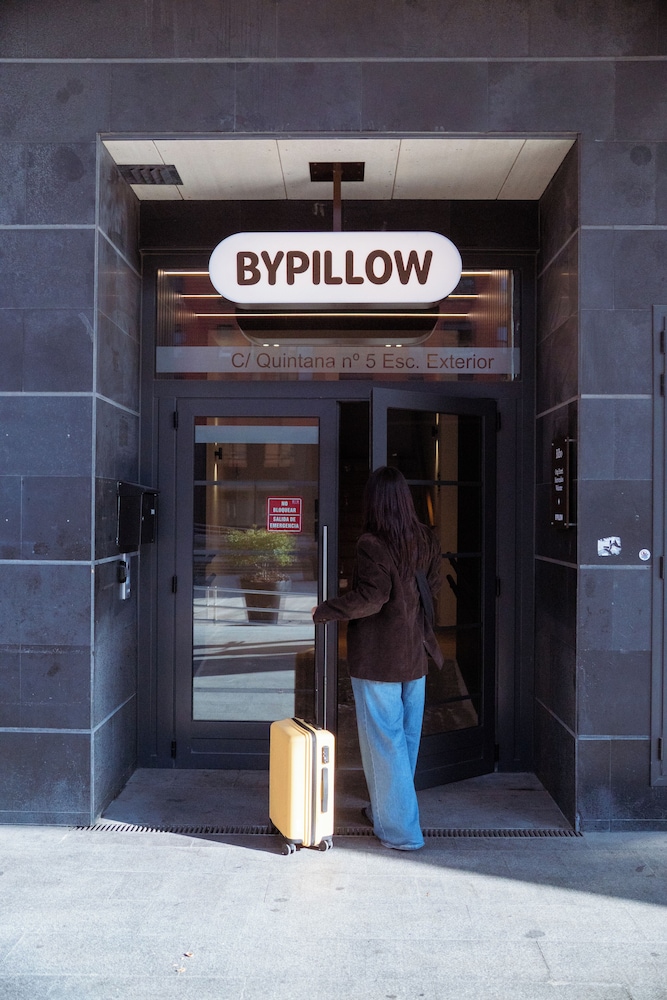 BYPILLOW Bilbo 3/23