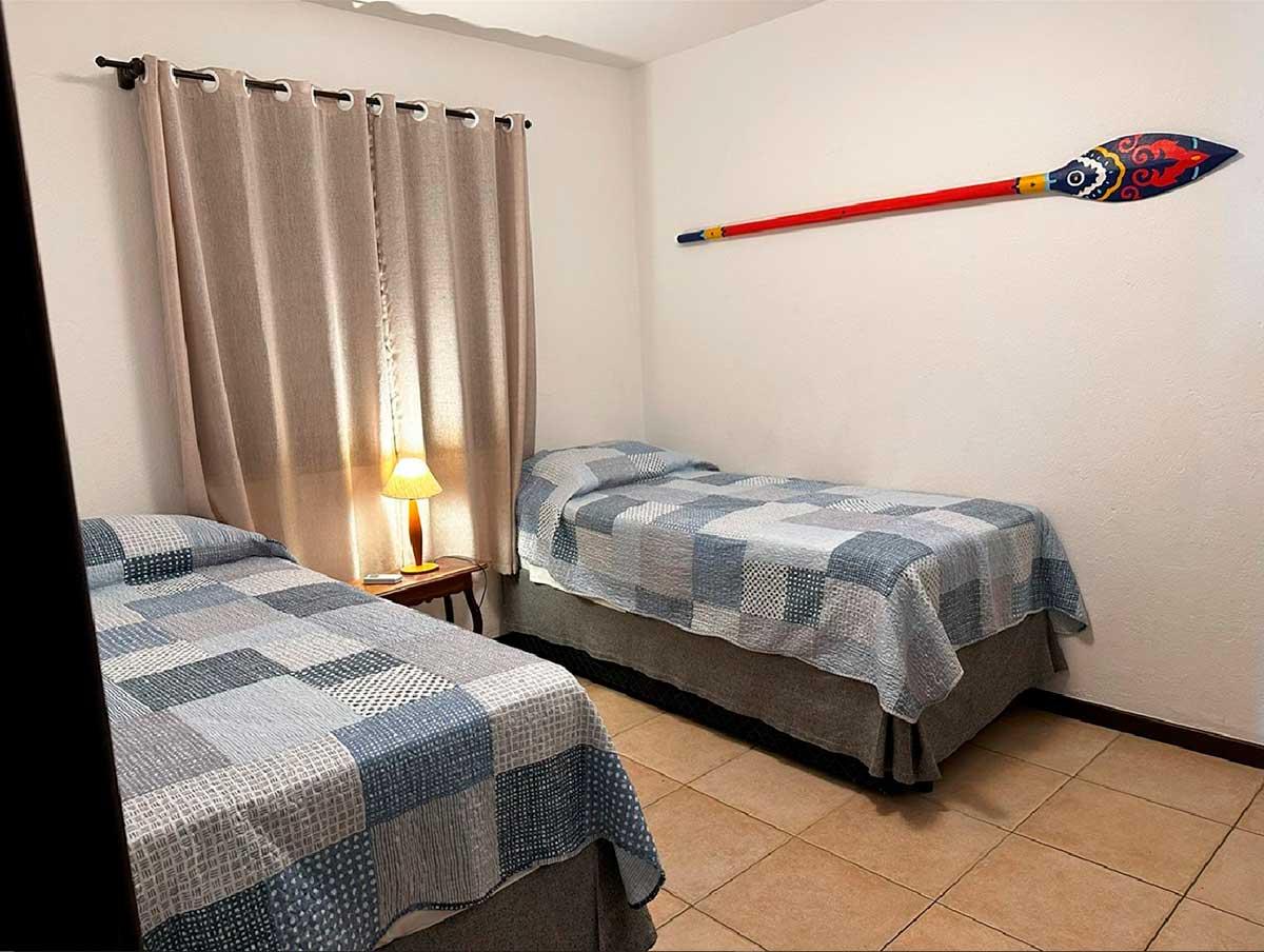 2 Bedrooms, Super, Apartment