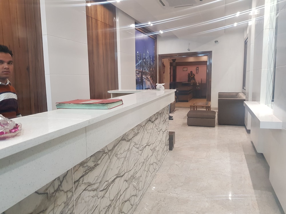 HOTEL DOON REGENCY 4/41