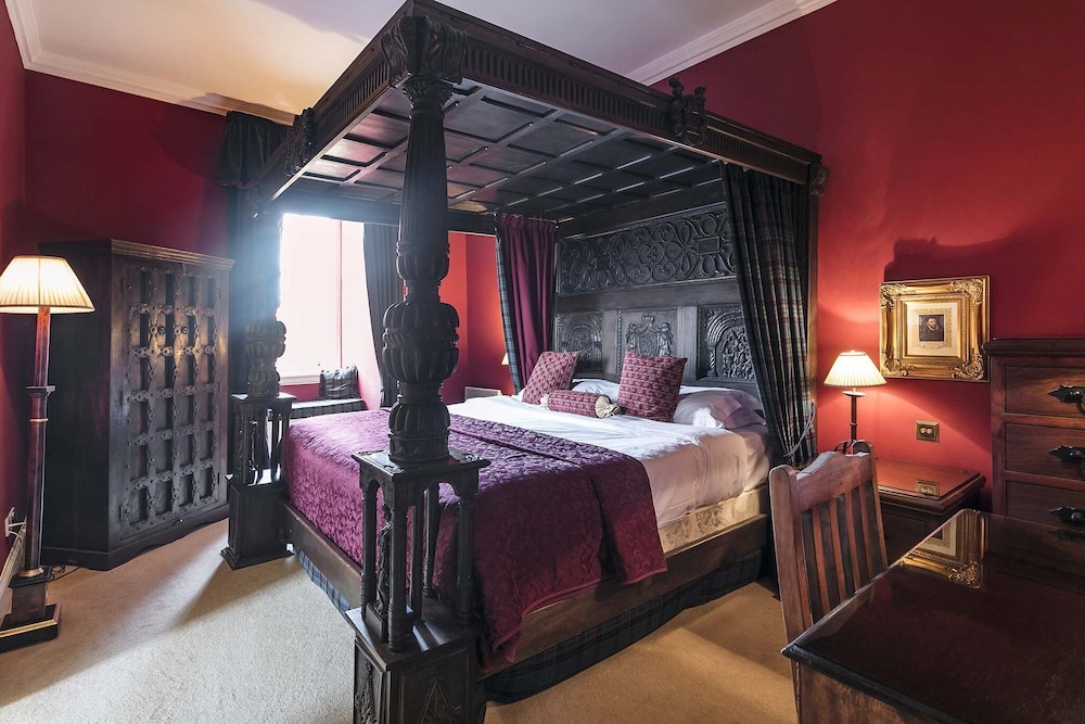Dalhousie Castle Hotel 28/74