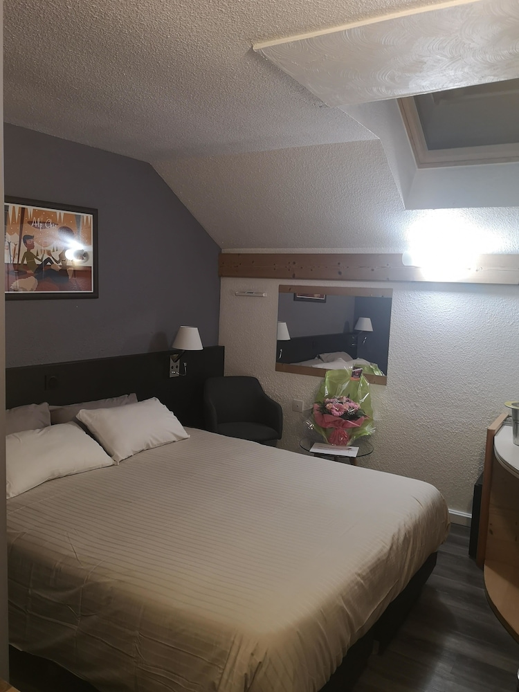 Sure Hotel by Best Western Annecy 27/76