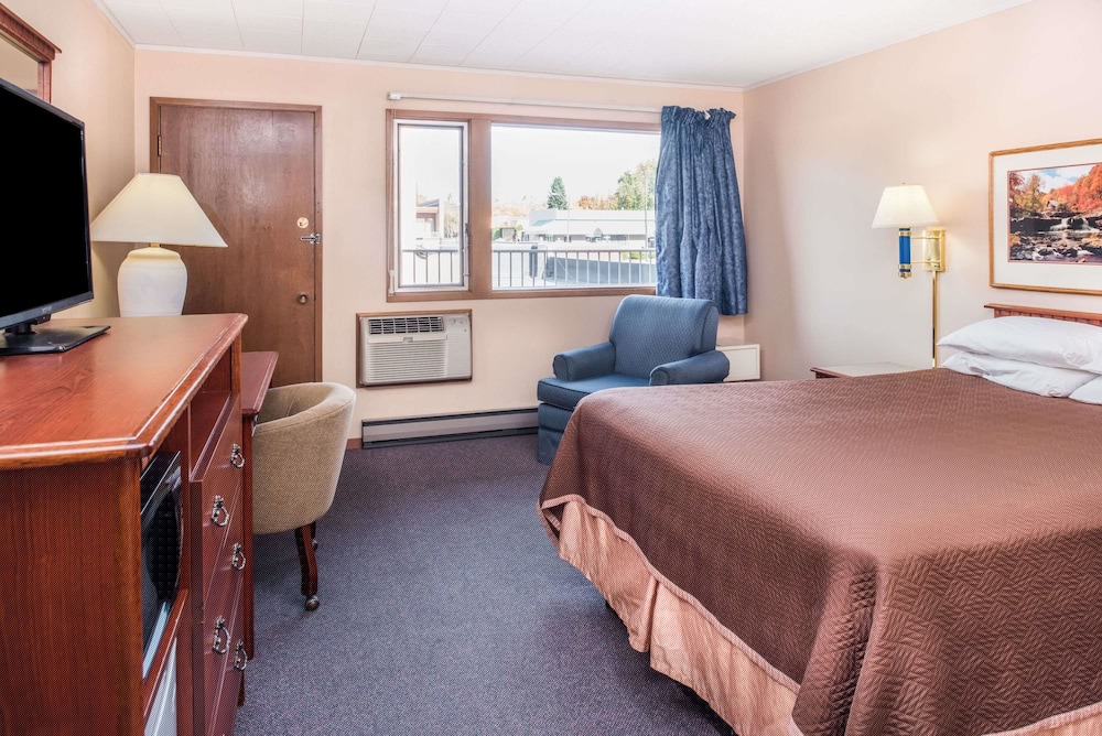 Travelodge By Wyndham Kalispell 17/34