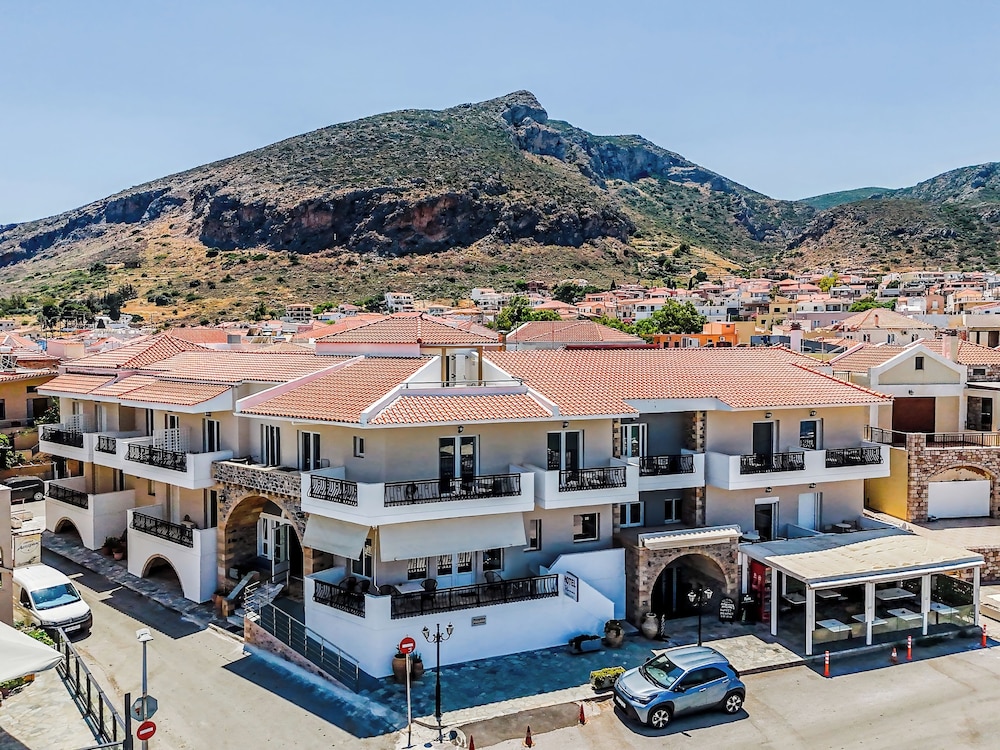 Filoxenia Hotel 8/50