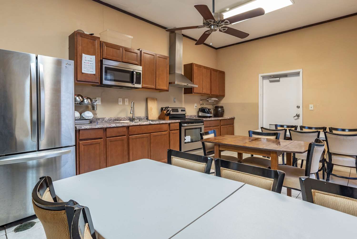 Comfort Suites Montgomery South 27/38